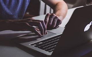 aoa体育体育入口-桑普多利亚胜卡利亚里，墨西哥射手拉奥尔进球成为胜利关键