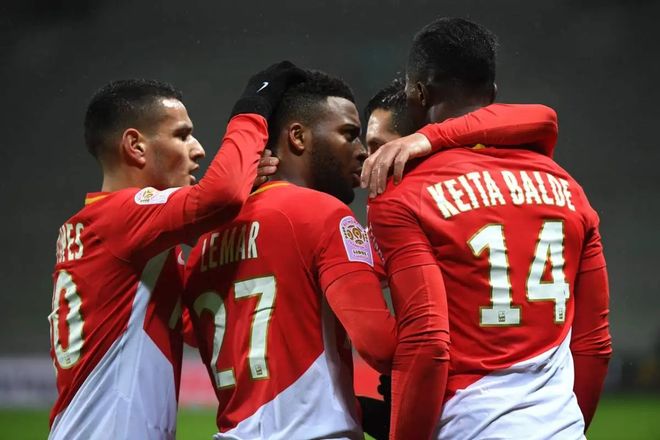 aoa体育体育官方入口-摩纳哥失利！球迷情绪低落难挽回的简单介绍