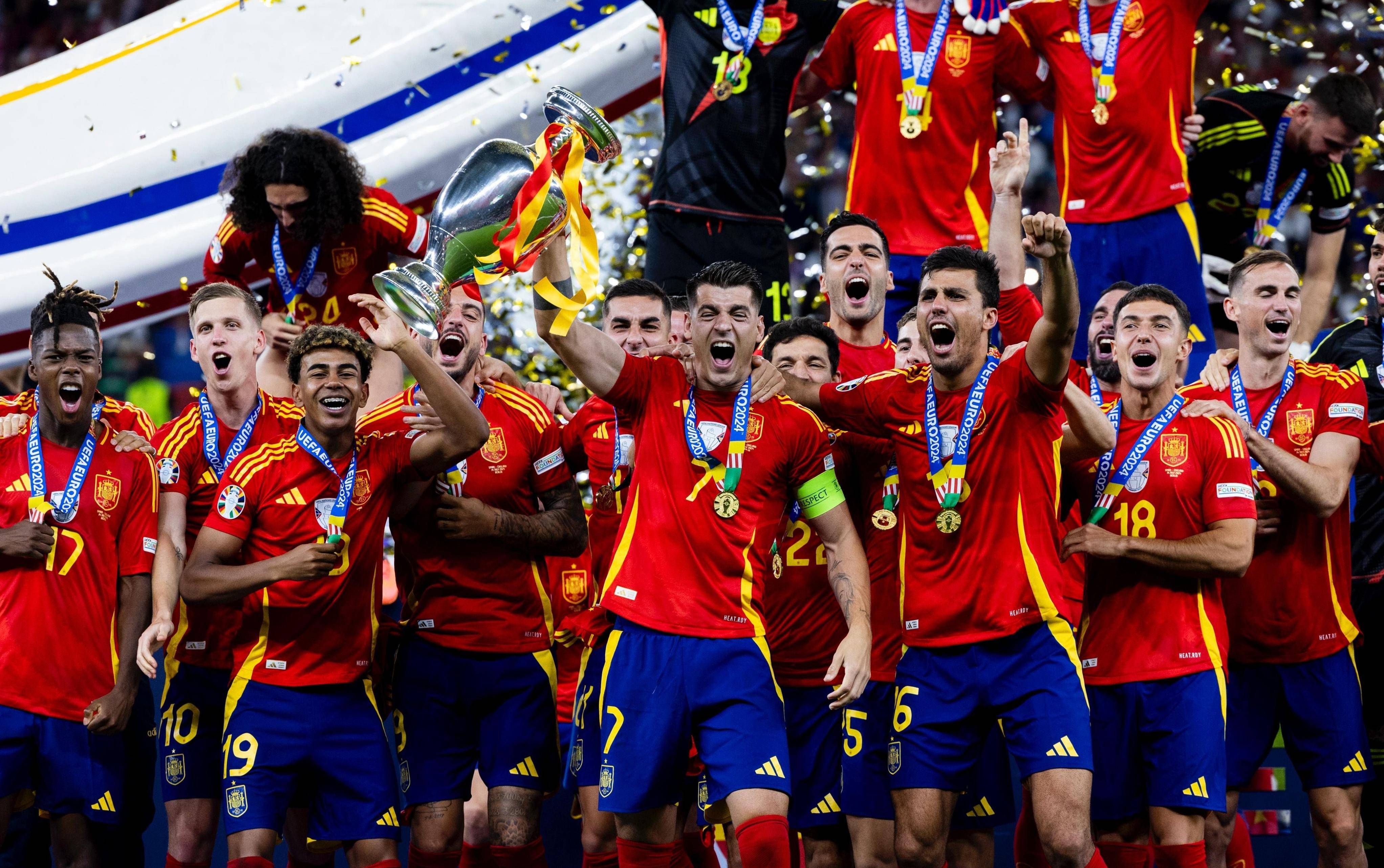 葡萄牙剧烈对抗,携手晋级欧洲杯 葡萄牙剧烈对抗,携手晋级欧洲杯