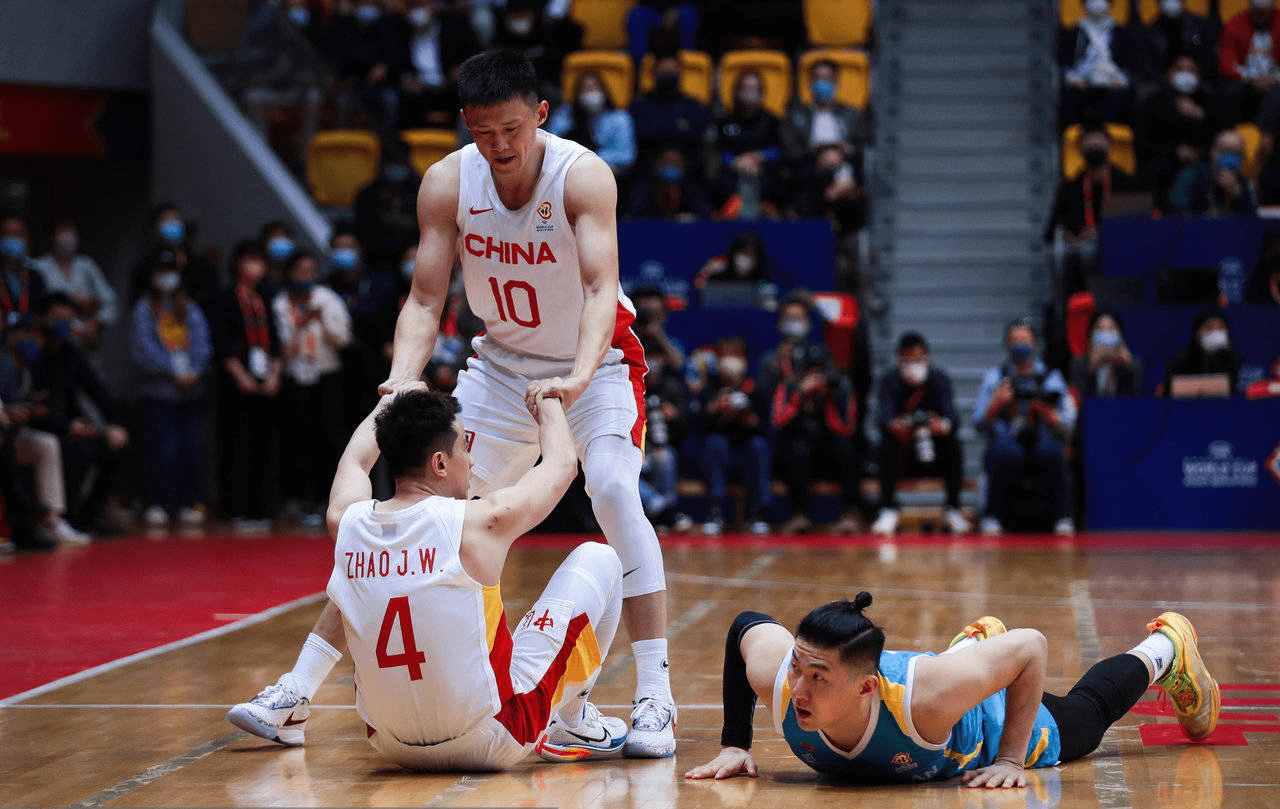 黑龙江男篮首秀亮眼,力压对手取得胜利的简单介绍 黑龙江男篮首秀亮眼,力压对手取得胜利的简单介绍