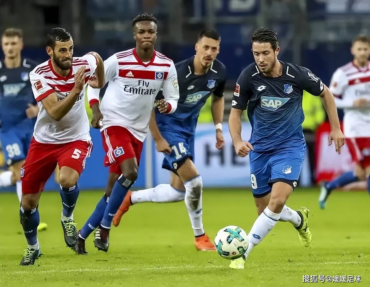 关于拜仁慕尼黑客场力克强敌掀翻盘局的信息