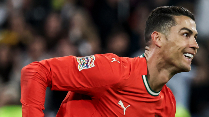 aoa体育体育网页版入口-葡萄牙客场击败乌克兰，C罗贡献关键进球