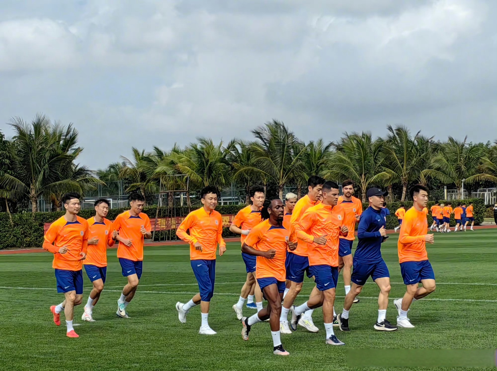 aoa体育体育app下载-球队主场防守稳固，下一场对手举棋不定