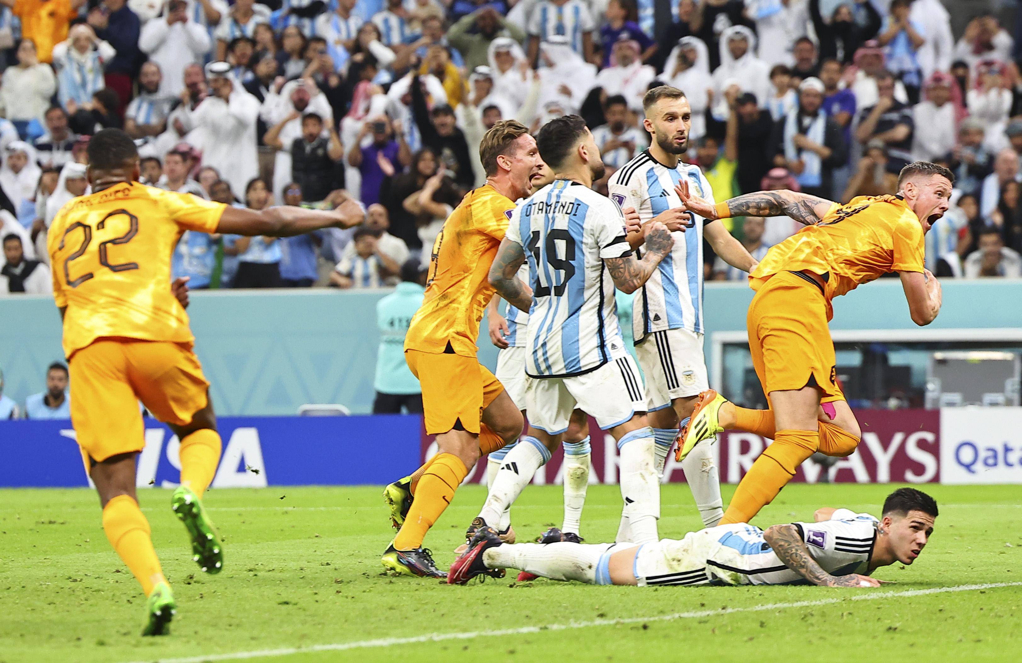 荷兰在客场击败斯洛文尼亚，小组第一之路的简单介绍