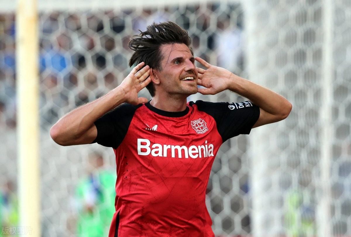 莱比锡红牛中锋创纪录进球,助球队取胜 莱比锡红牛中锋创纪录进球,助球队取胜