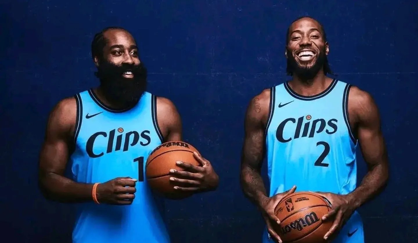 快船大胜国王,豪取两连胜! 快船大胜国王,豪取两连胜!