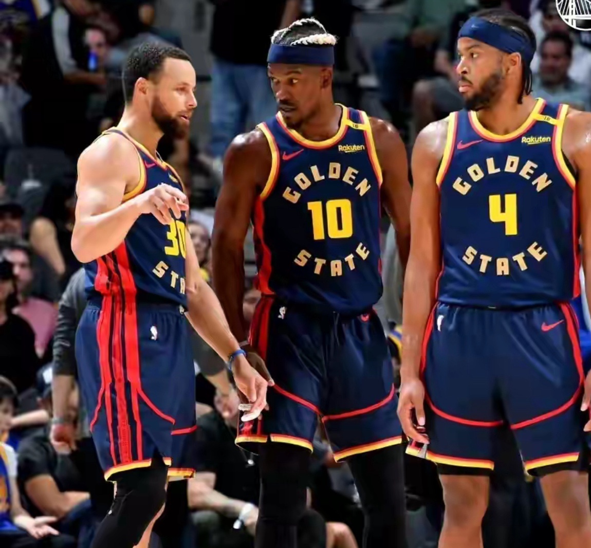 勇士逆袭湖人，库里火箭连中三分的简单介绍