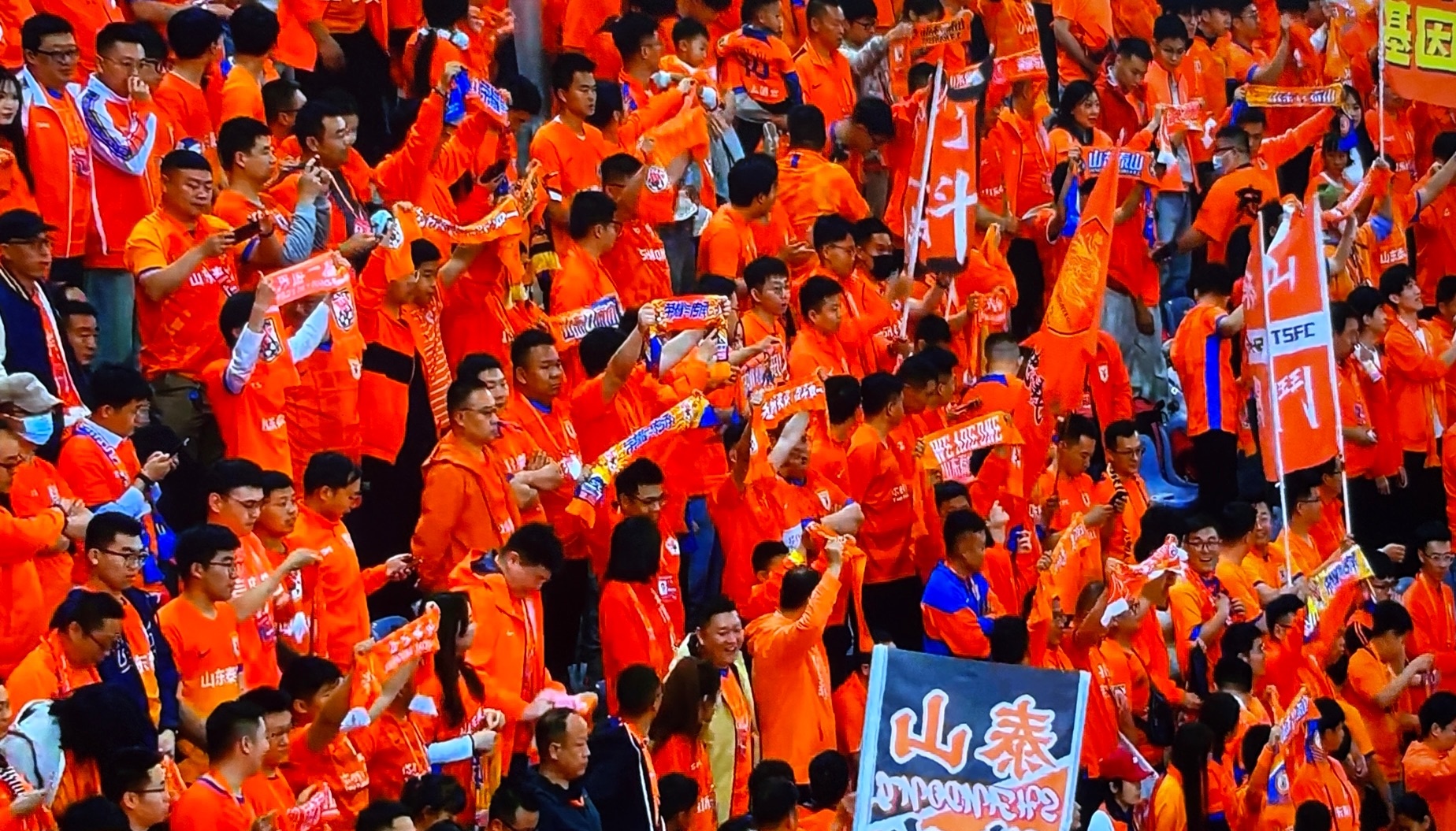 aoa体育体育在线登录-包含强队实力激烈对决，场面火爆气氛燃烧的词条