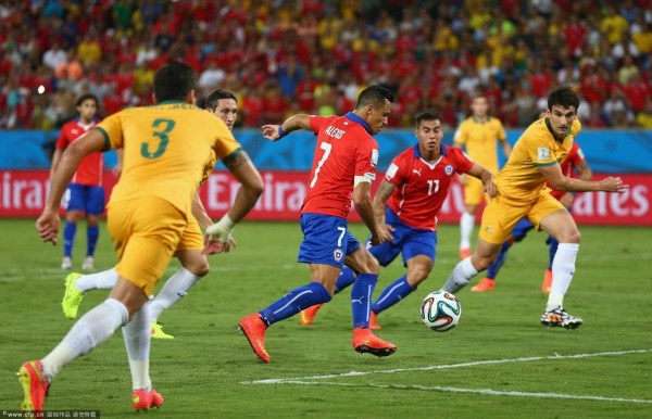 aoa体育-智利中场传出离队传闻，球队陷入危机